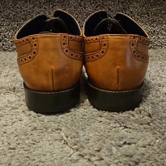Men's Dress Shoes - Picture 3 of 5